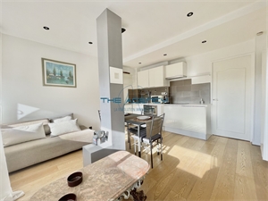 appartement à la vente -   13002  MARSEILLE, surface 30 m2 vente appartement - APR704671